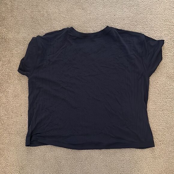 Lululemon Blue Tee 10 NEW - Picture 2 of 4